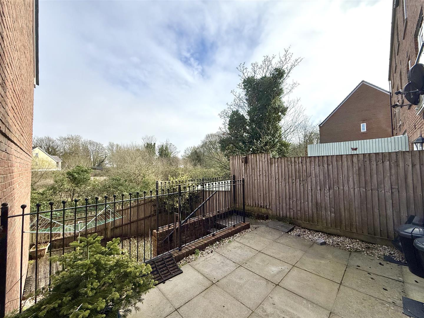 Y Deri, Sketty, Swansea, SA2 8ET